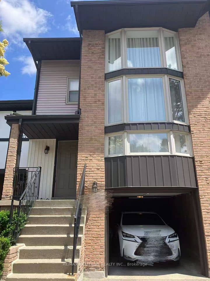 45 English Ivy Way, Toronto