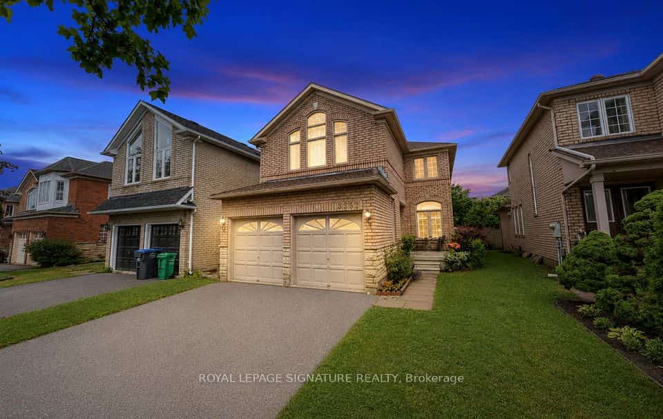 3252 Laburnum Crescent, Mississauga, ON L5N 7M2