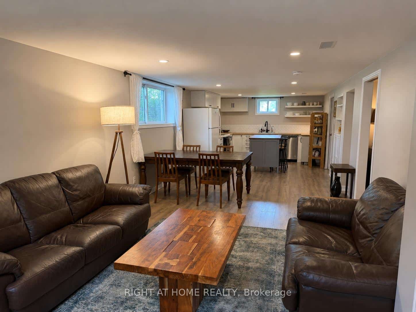 48 Langstone Crescent, Halton Hills, ON L7G 4N3