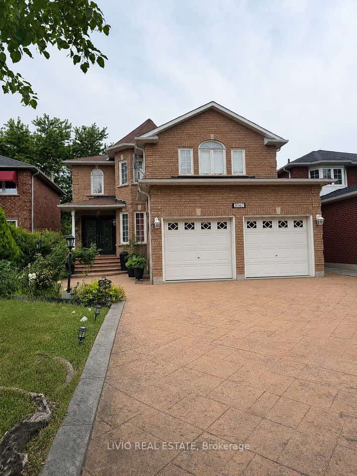 3067 Eden Oak Crescent, Mississauga, ON L5L 5V2