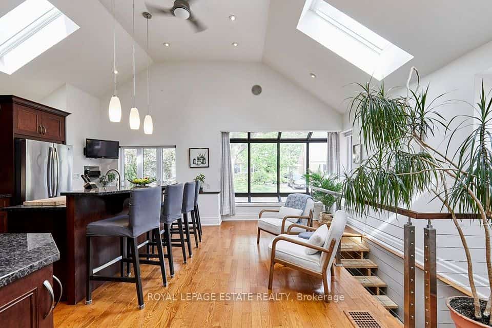 10 Queensgrove Road, Toronto, ON M1N 3A8