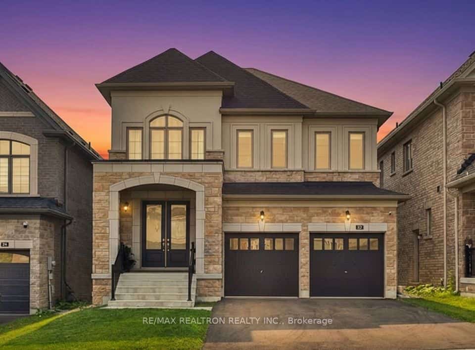 22 Upbound Court, East Gwillimbury, ON L9N 0W1