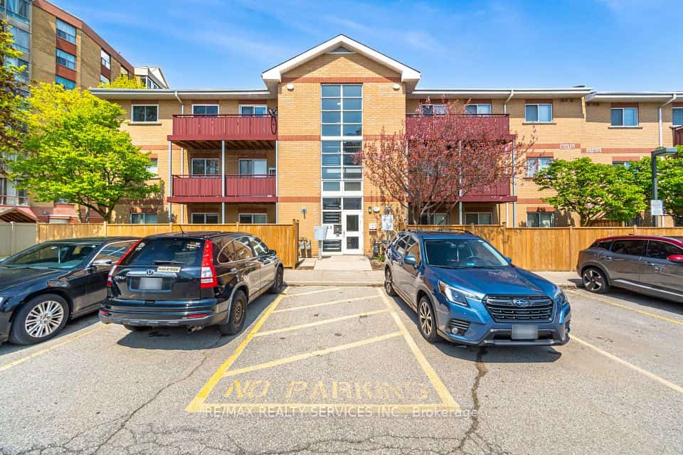211 FORUM Drive #110A, Mississauga, ON L4Z 4C1