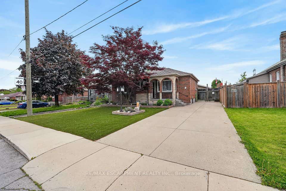 117 Stewartdale Avenue, Hamilton, ON L8K 4P4