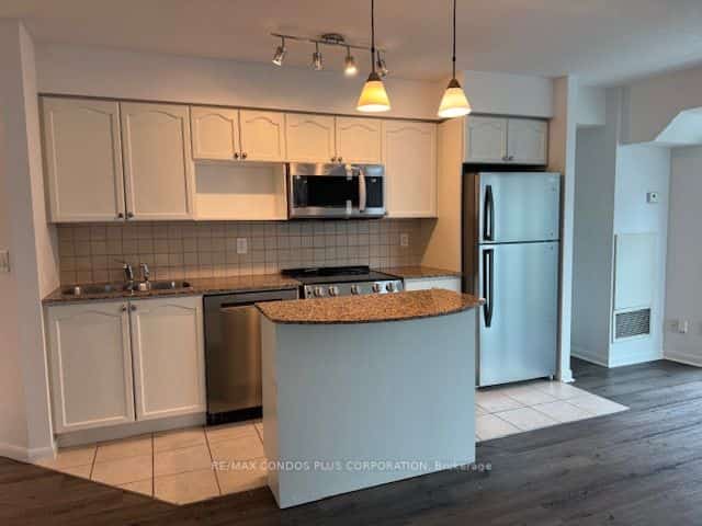 18 Yonge Street #1805, Toronto, ON M5E 1Z8