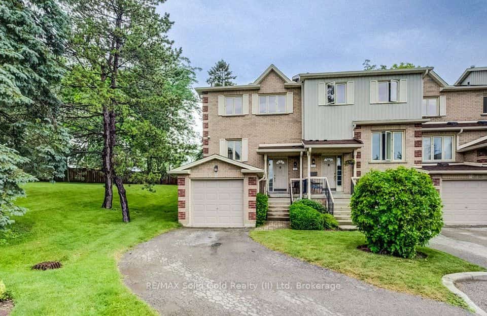 302 College Avenue W #124, Guelph, ON N1G 4T6