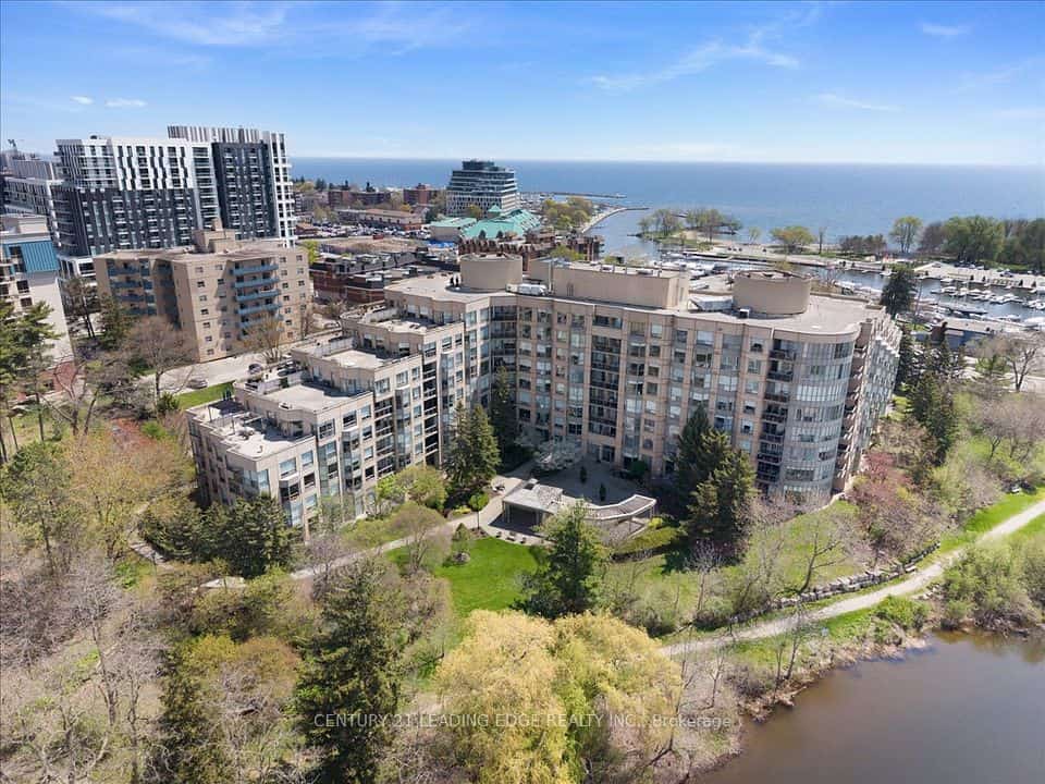 2511 Lakeshore Road W #719, Oakville, ON L6L 6L9