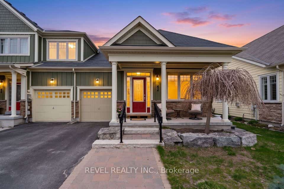 42 Sandy Coast Crescent, Wasaga Beach, ON L9Z 2L1