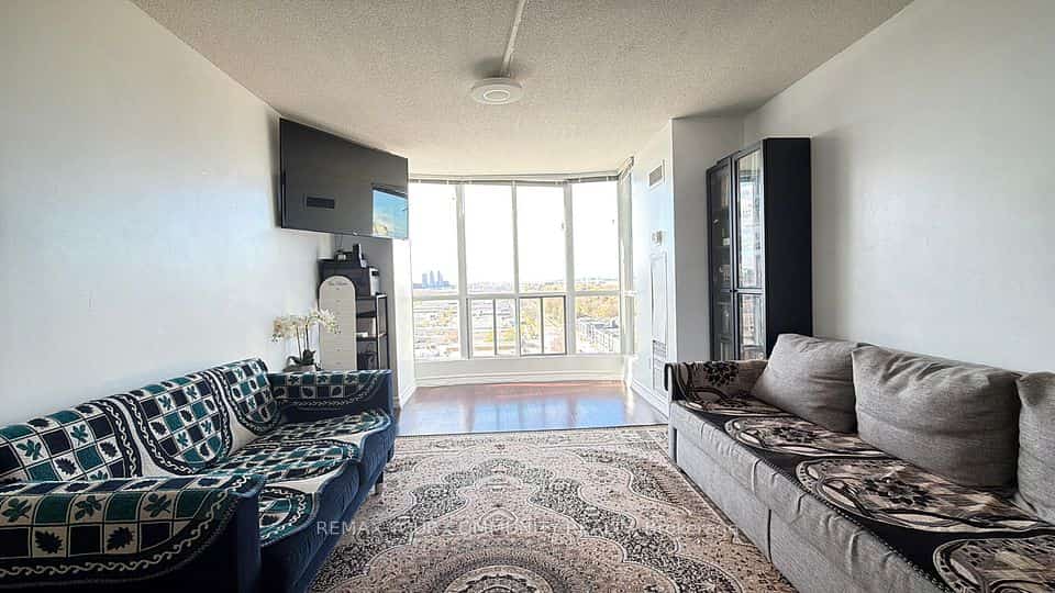 1470 Midland Avenue #1609, Toronto, ON M1P 4Z4
