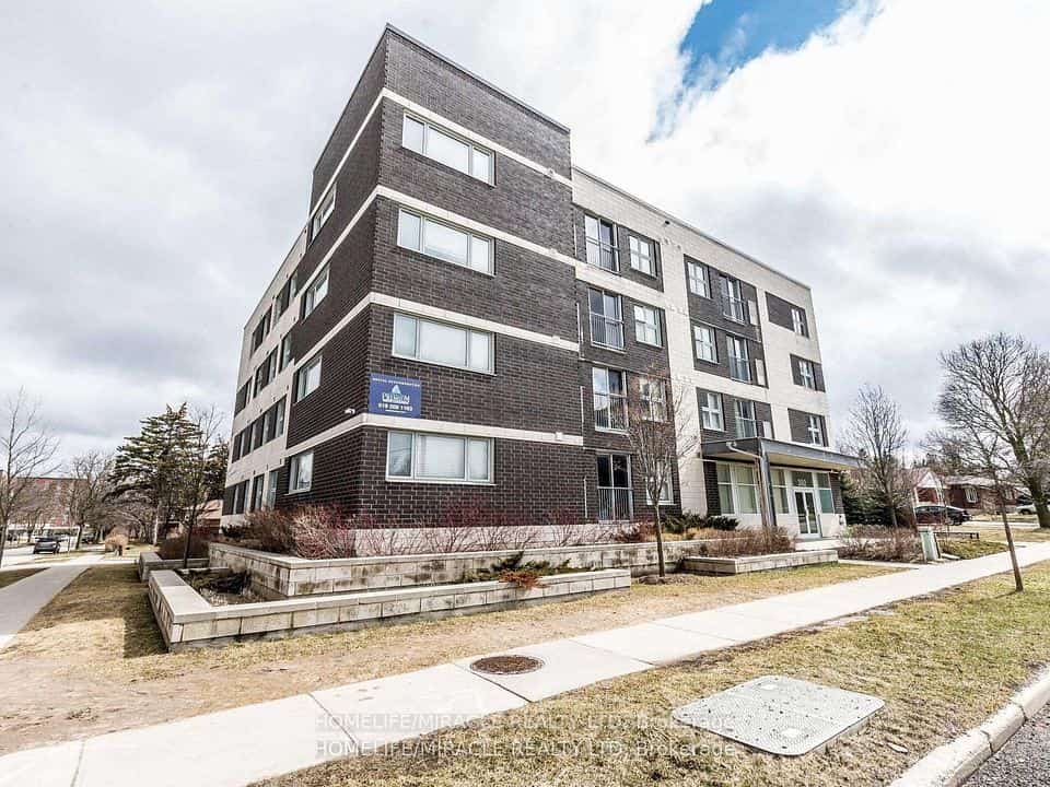 392 Albert Street #203, Waterloo, ON N2L 3V1