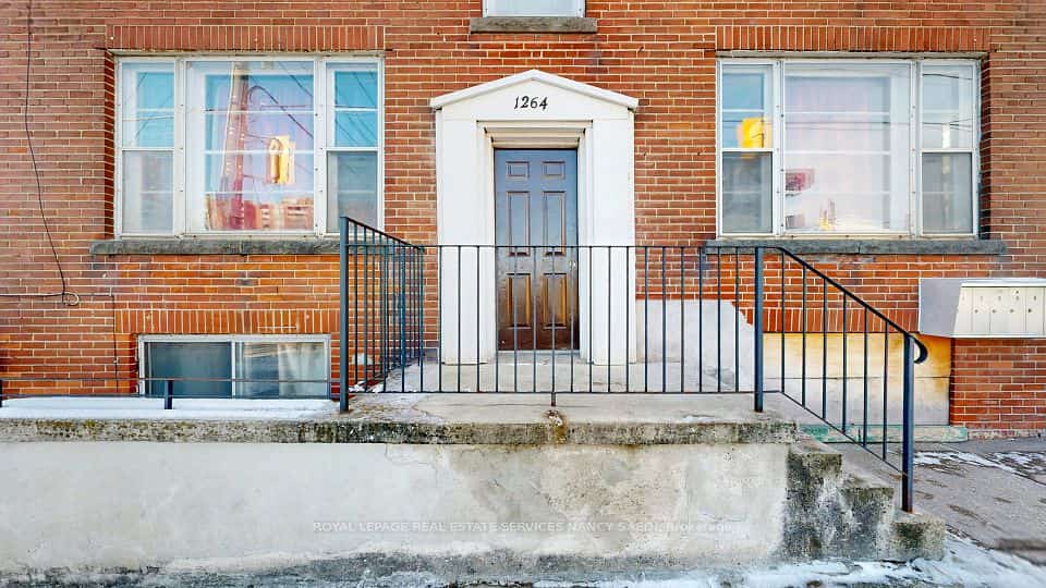 1264 Weston Road, Toronto, ON M6M 4R1