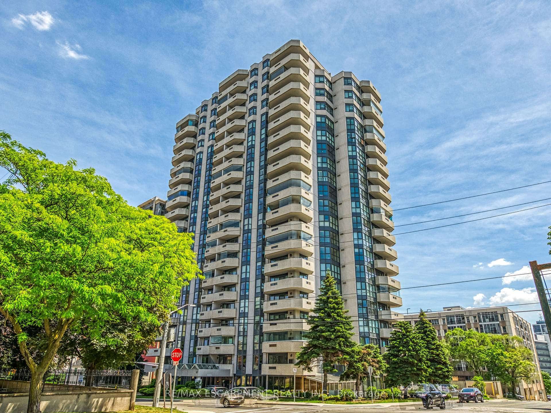 67 Caroline Street S #203, Hamilton, ON L8P 3K6