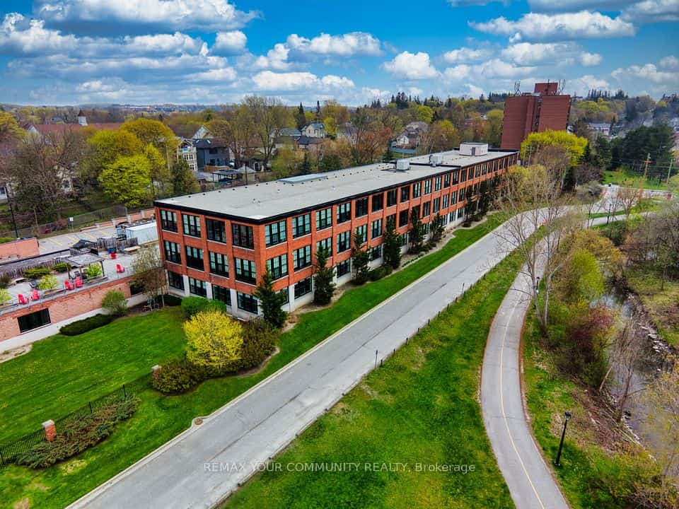 Specialty Lofts, Newmarket