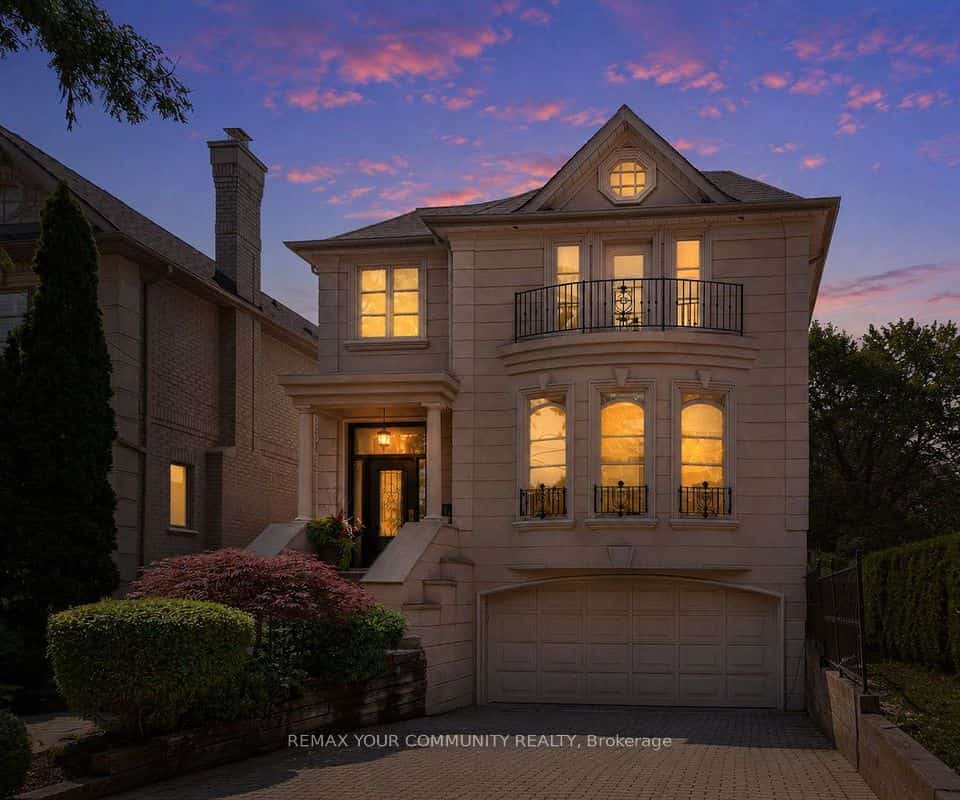 477 Old Orchard Grove, Toronto, ON M5M 2G3