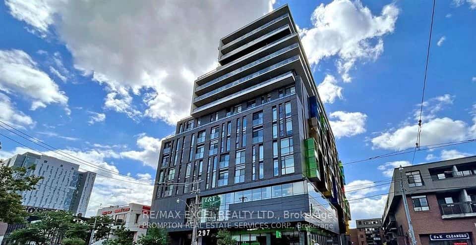 297 College Street #503, Toronto, ON M5T 0C2