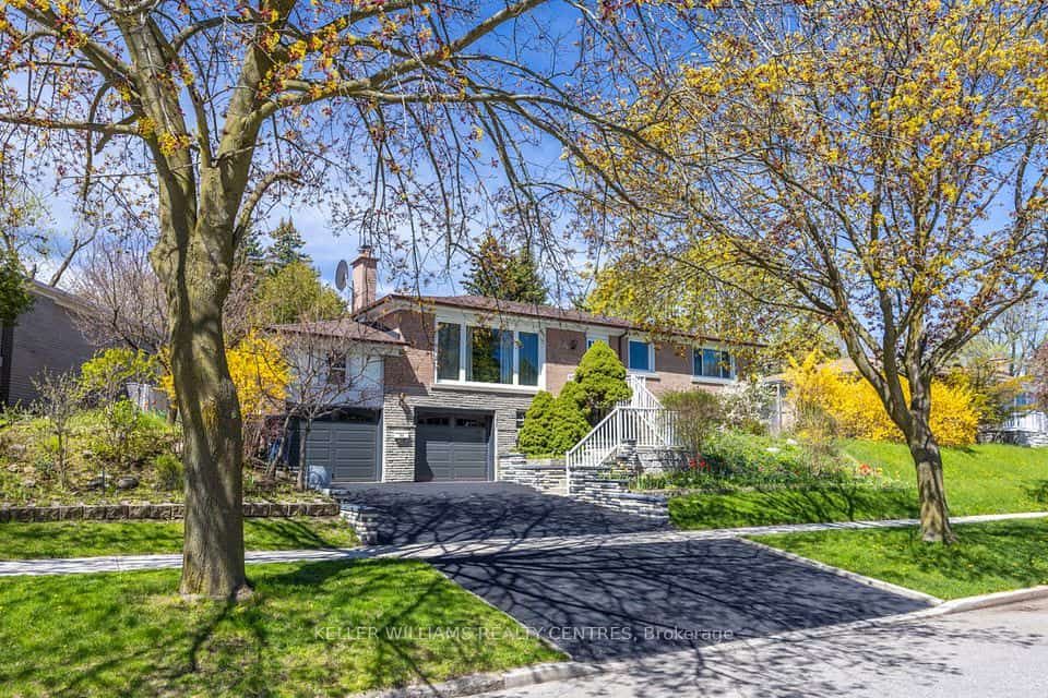 30 Bendale Boulevard W, Toronto, ON M1J 2B3