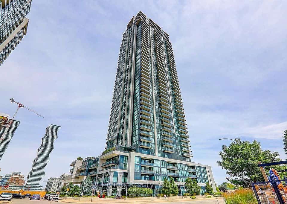3975 Grand Park Drive #2807, Mississauga, ON L5B 0K4