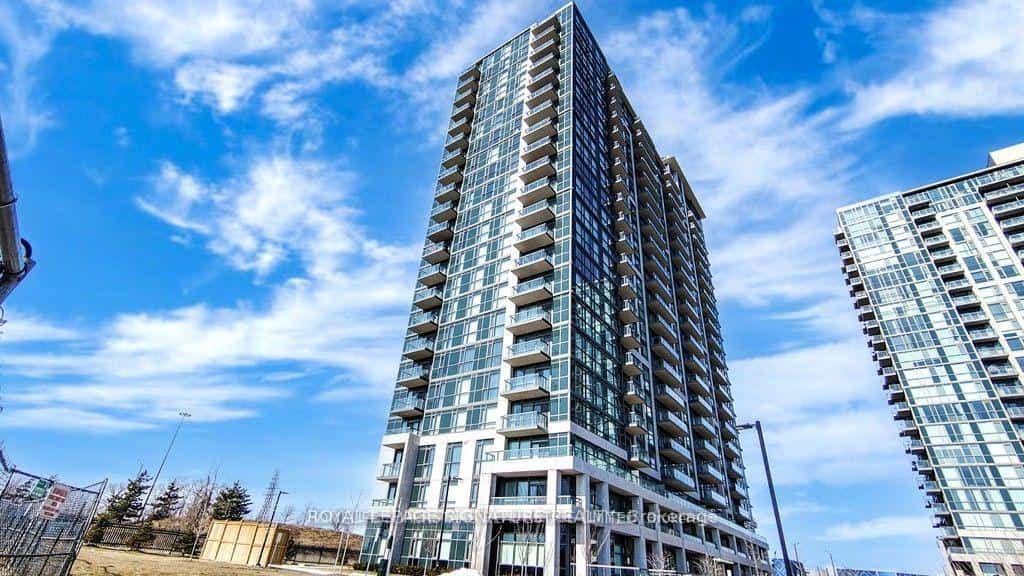 349 Rathburn Road W #PH216, Mississauga, ON L5B 0G9