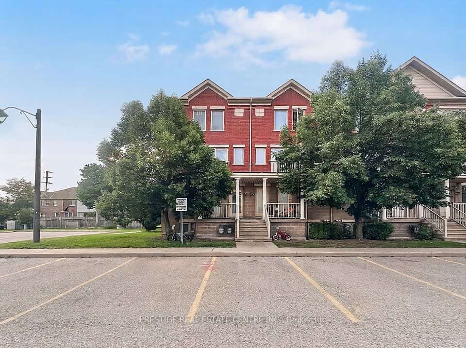 5050 Intrepid Drive #31, Mississauga, ON L5M 0E5