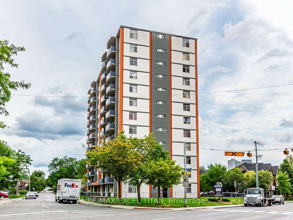 2255 Weston Road #308, Toronto, ON M9N 1Y5