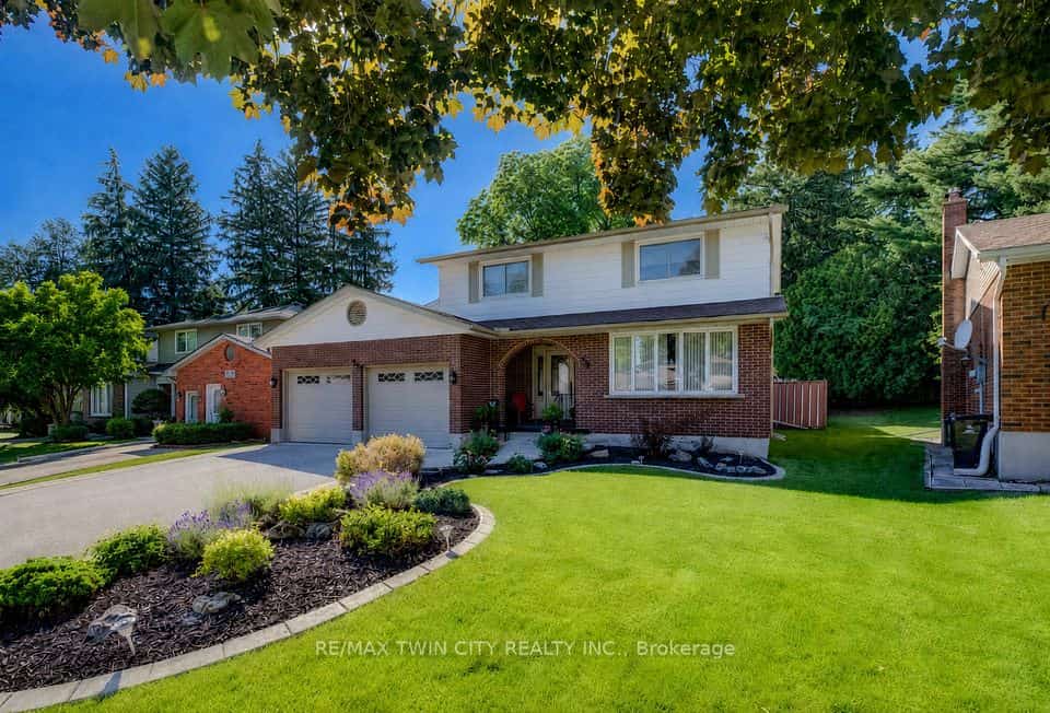 54 Stonegate Drive, Kitchener, ON N2A 2Z1