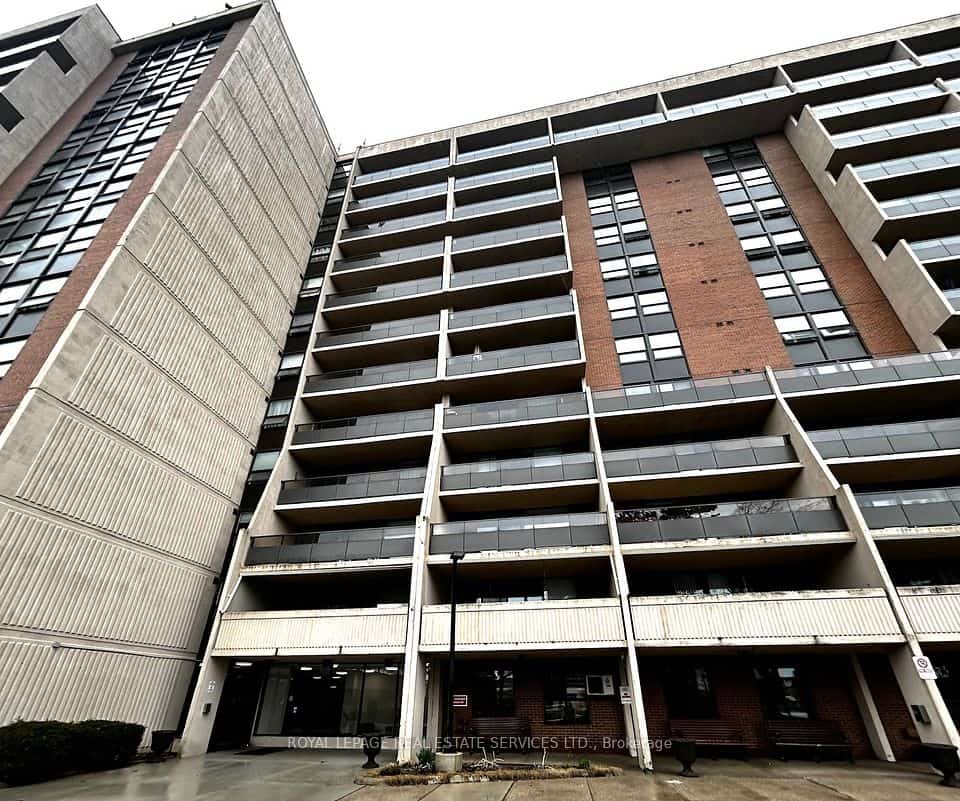2929 Aquitaine Avenue #905, Mississauga, ON L5N 2C7