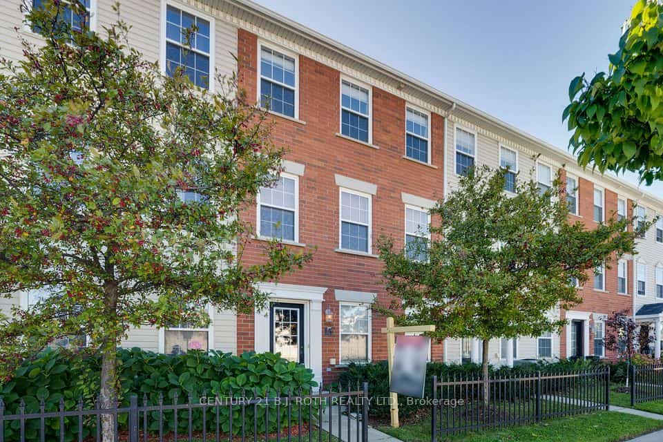 91 Coughlin Road #13, Barrie, ON L4N 0L6