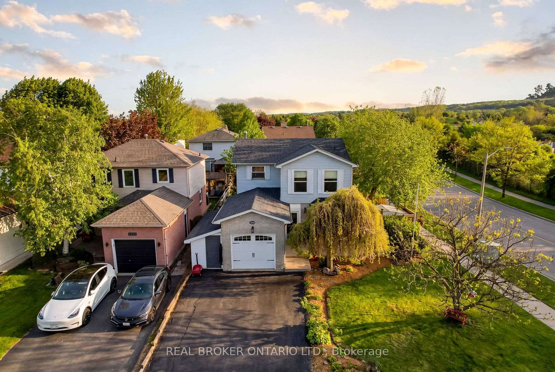 3260 Woodcroft Crescent, Burlington, ON L7M 3K9