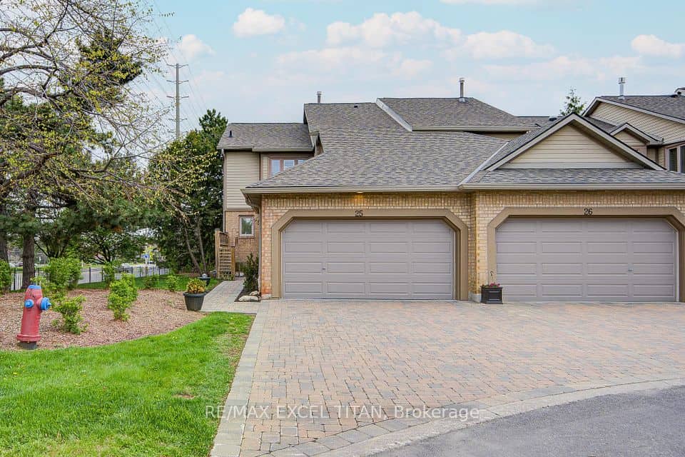 1725 The Chase, Mississauga