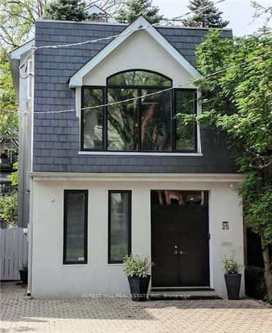 25 Boswell Avenue, Toronto, ON M5R 1M5