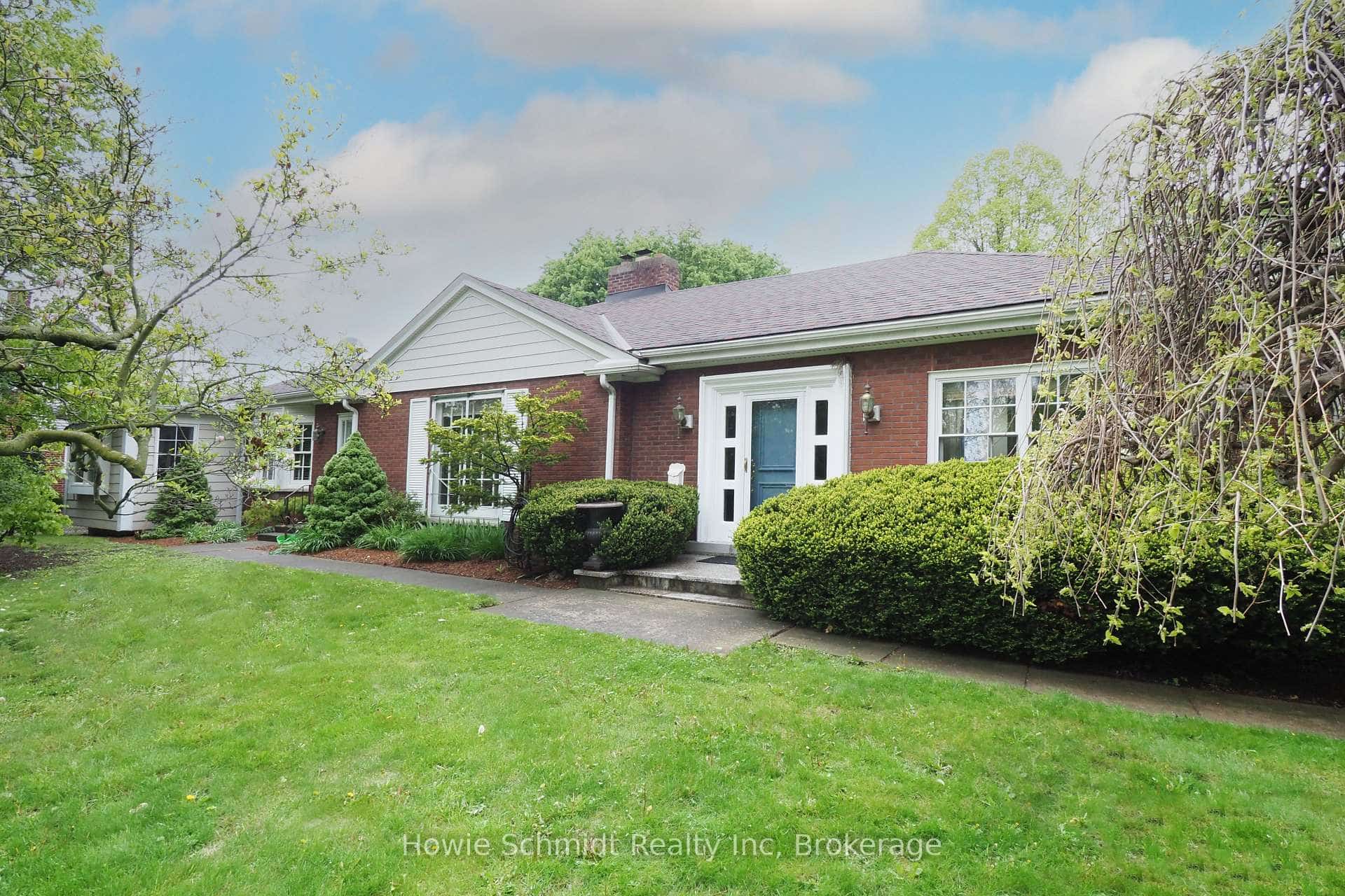 2023 Coronation Boulevard, Cambridge, ON N3H 3S1