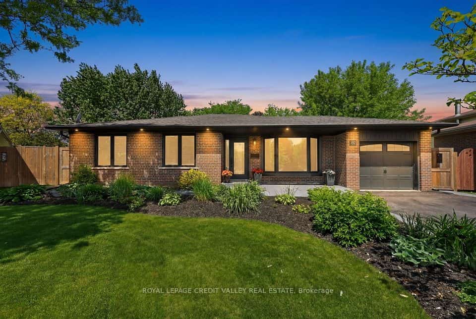 52 Terra Cotta Crescent, Brampton, ON L6W 1C1
