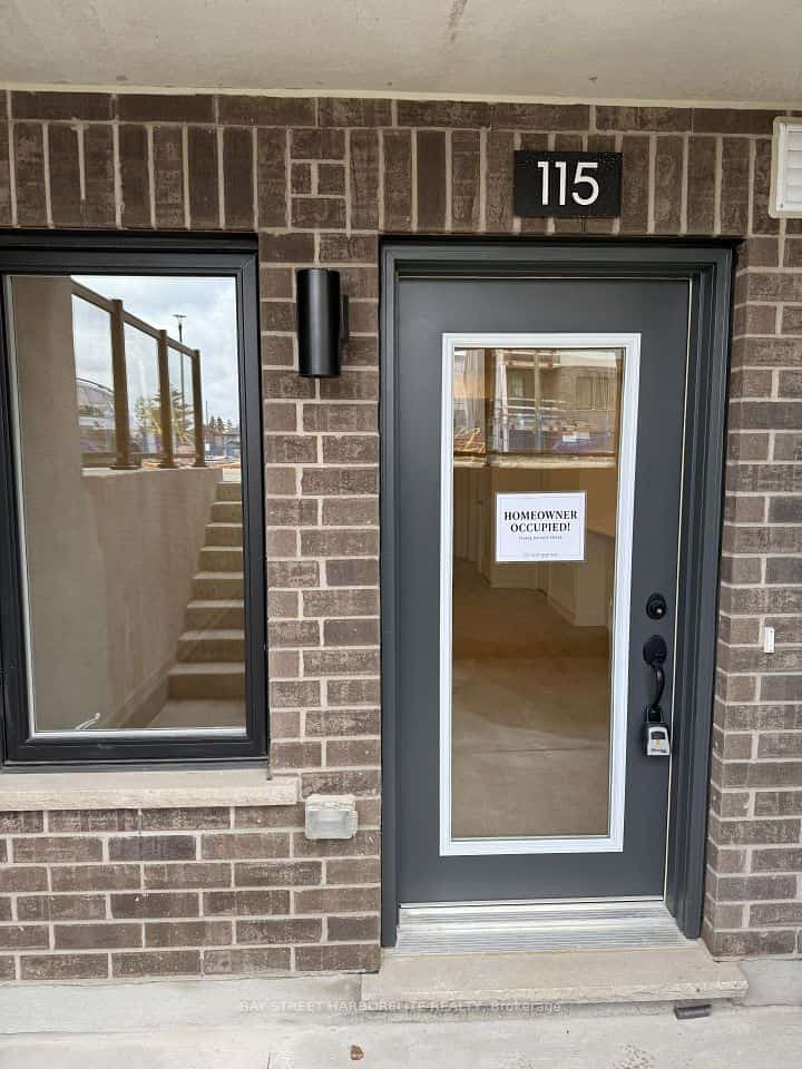42 Lowes Road W #115, Guelph, ON N1G 0H4