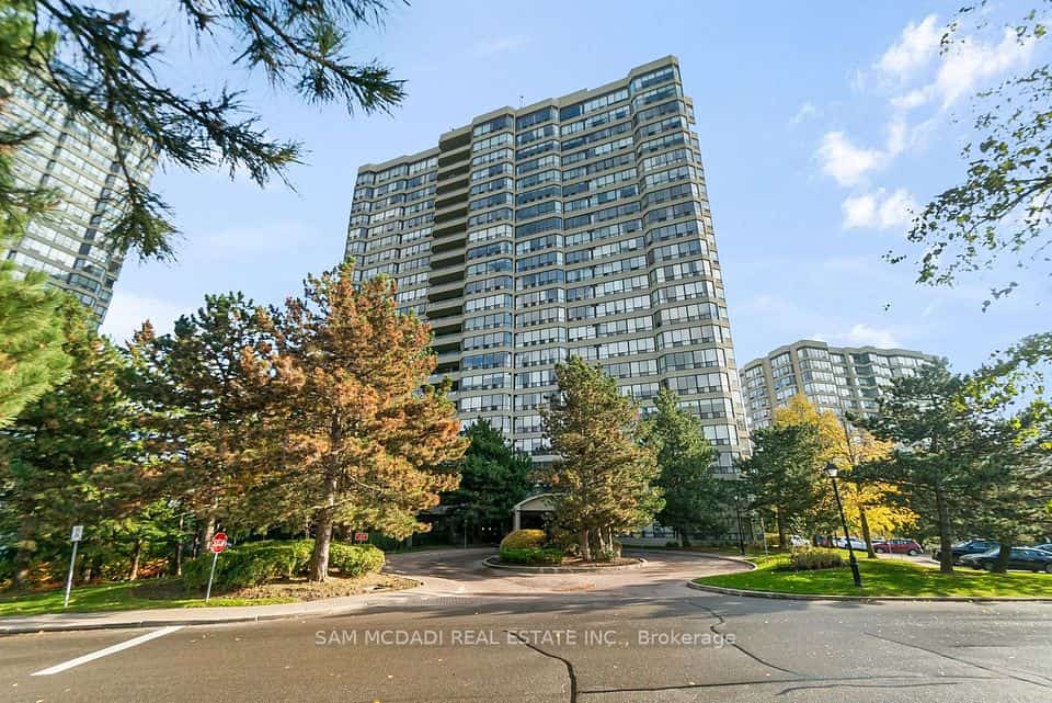 24 Hanover Road, Brampton