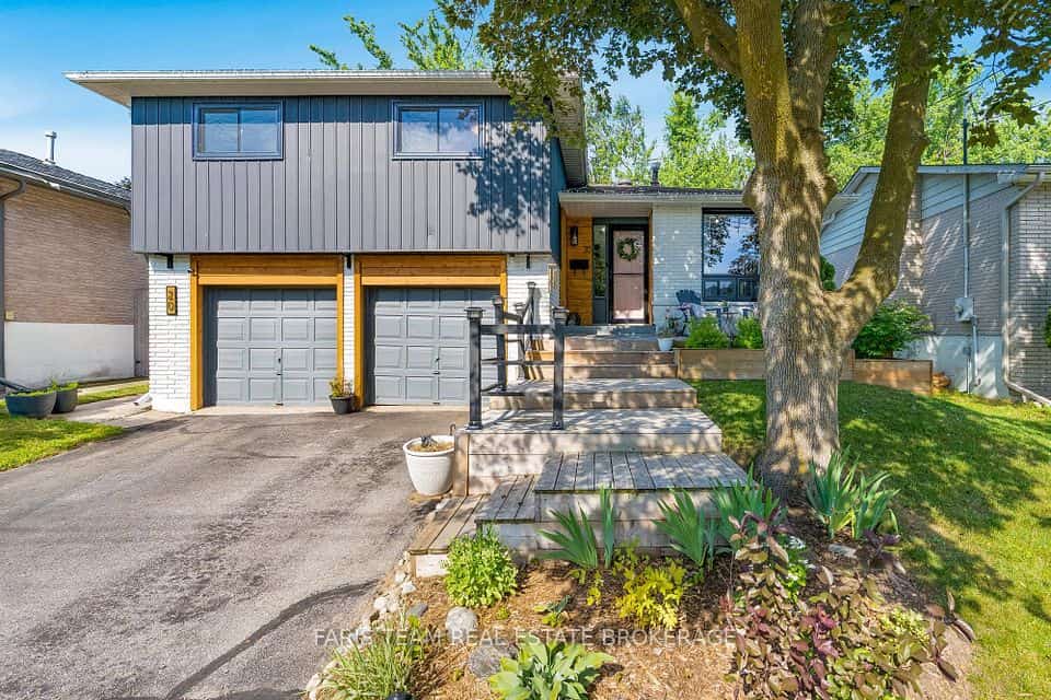 20 Carol Road, Barrie, ON L4N 3P5