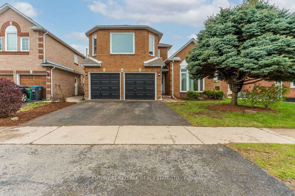 4 Leeward Drive, Brampton, ON L6S 5V6