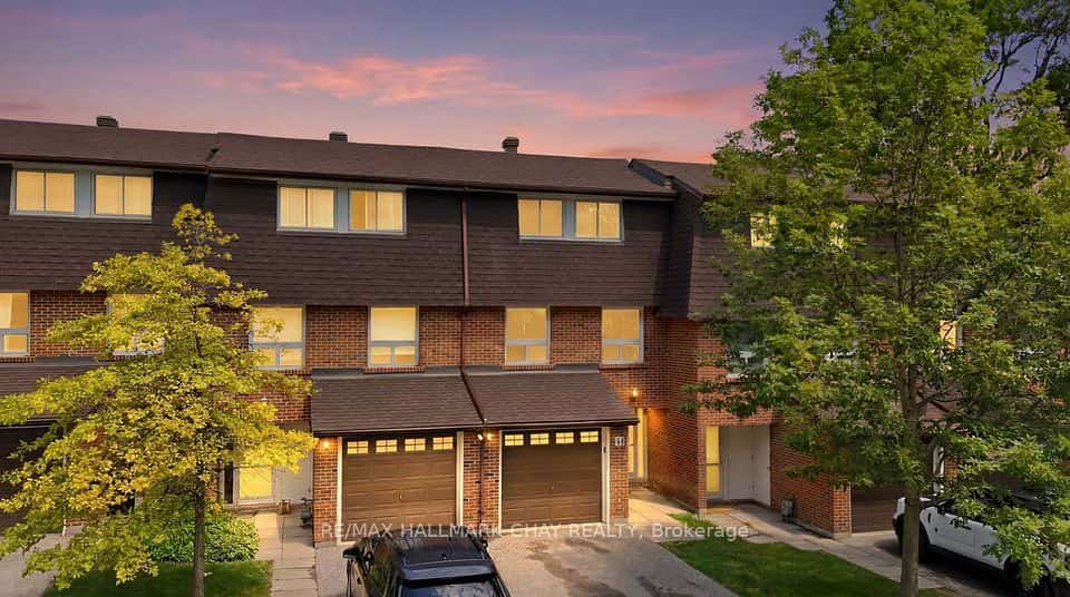 34-360 Blake Street #34, Barrie, ON L4M 1L3