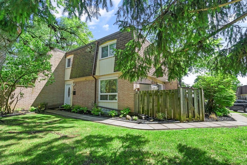 685 Francis Road, Burlington