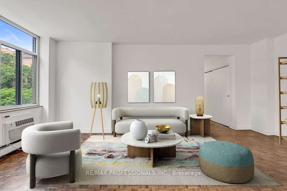 335 Lonsdale Road #303, Toronto, ON M5P 1R4