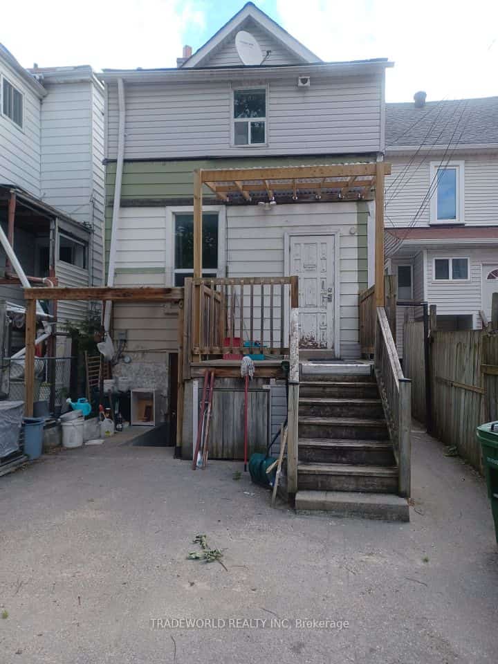 150 Jones Avenue, Toronto, ON M4M 3A3