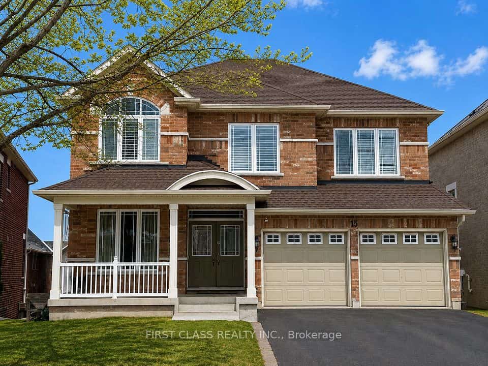 15 Usherwood Street, Aurora, ON L4G 7W6