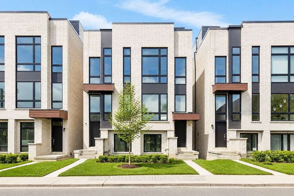 3 Innes Avenue, Toronto, ON M6E 0B2