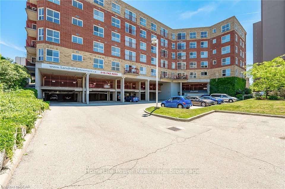 20 ST GEORGE Street #208, Kitchener, ON N2G 2S7