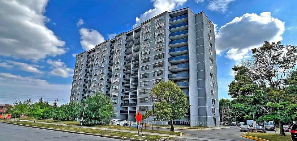 10 Tobermory Drive #1206, Toronto, ON M3N 2Y5