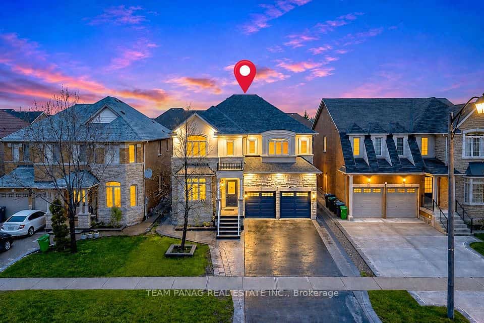 19 Valleycreek Drive, Brampton, ON L6P 2B7