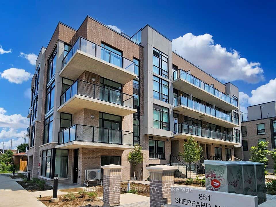 851 Sheppard Avenue W #30, Toronto, ON M3H 0G2