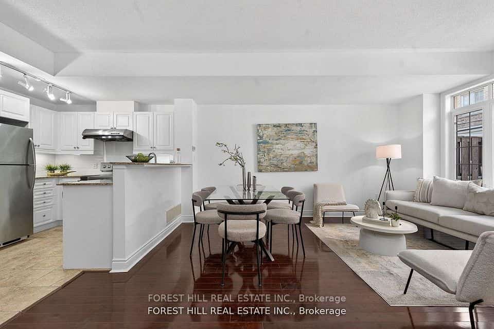 8 Brighton Place, Vaughan