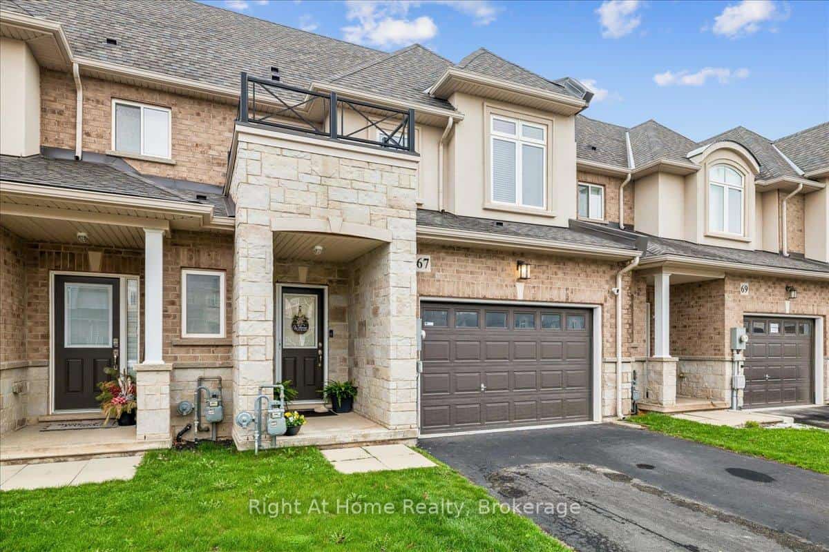 67 Foothills Lane, Hamilton, ON L8E 0K1