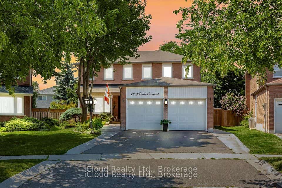 12 Neville Crescent, Brampton, ON L6S 5L1