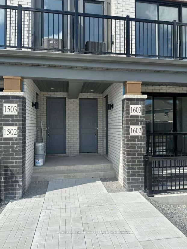 160 Densmore Road S #1603, Cobourg, ON K9A 4J9